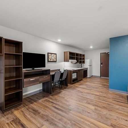 Woodspring Suites Kansas City Airport Bagian luar foto