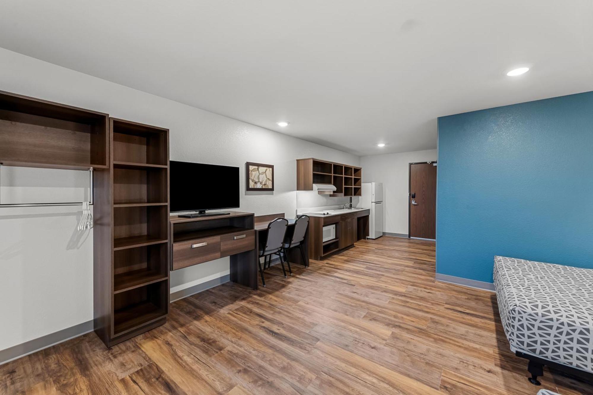 Woodspring Suites Kansas City Airport Bagian luar foto