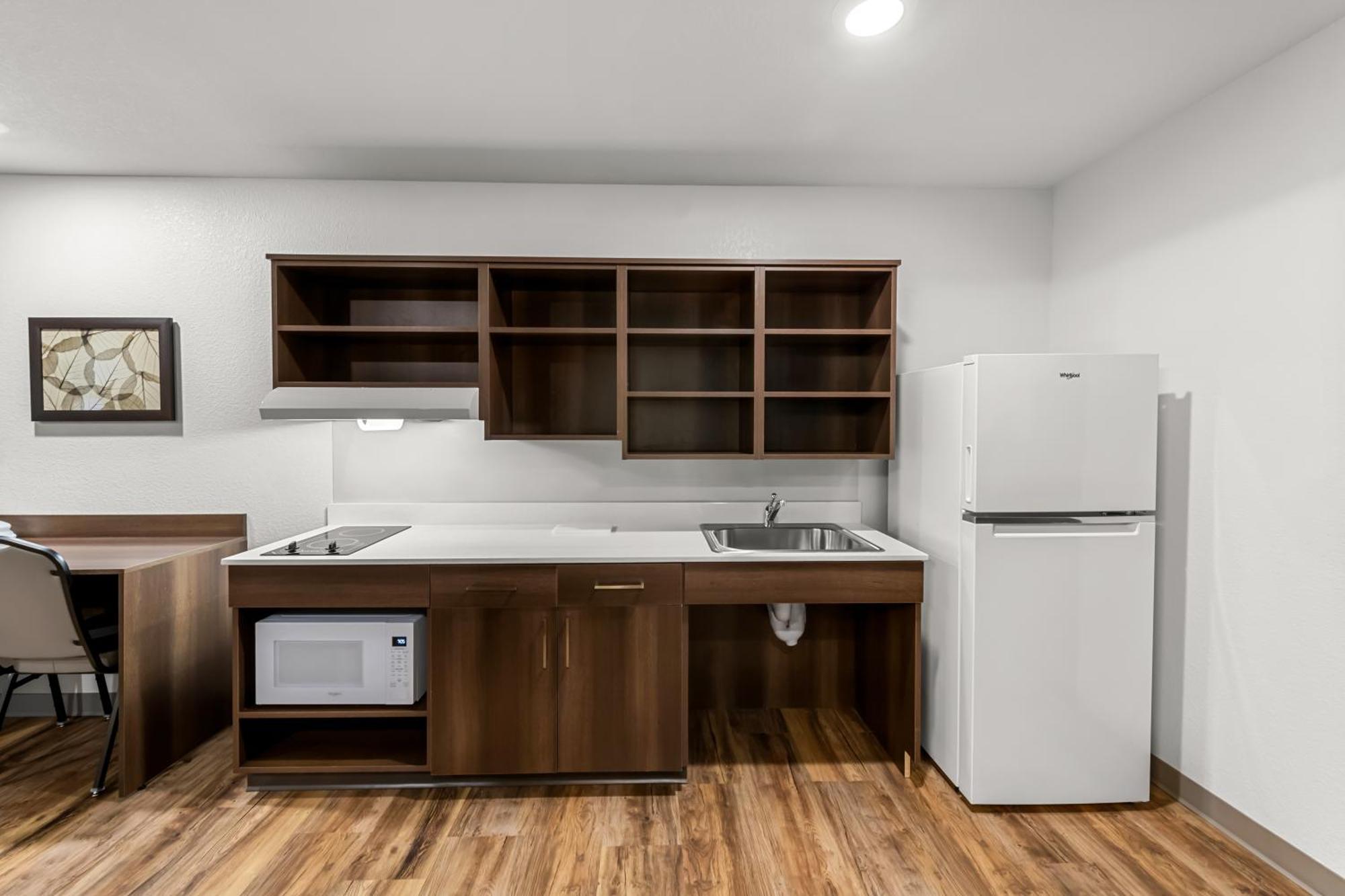 Woodspring Suites Kansas City Airport Bagian luar foto