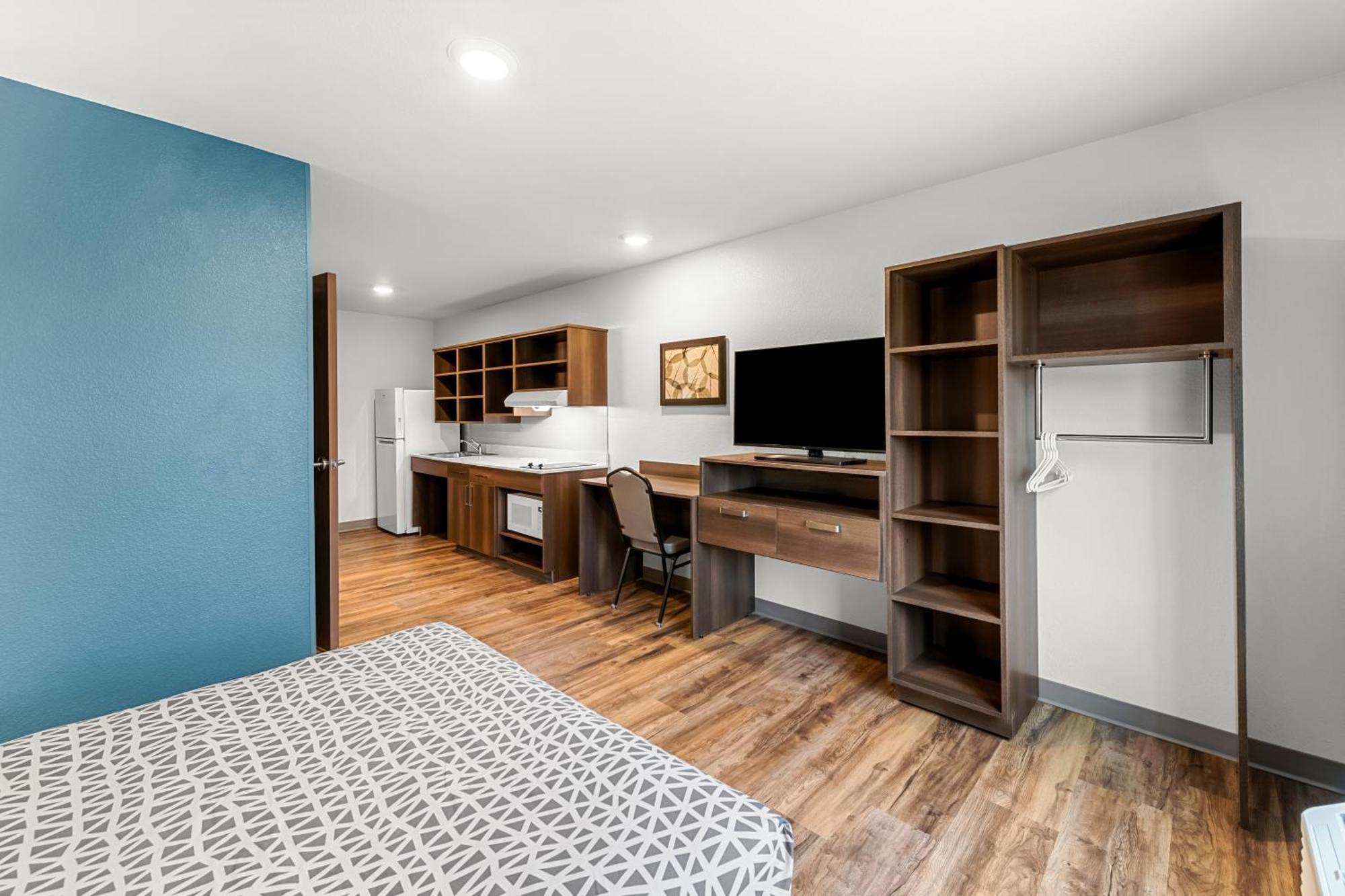 Woodspring Suites Kansas City Airport Bagian luar foto