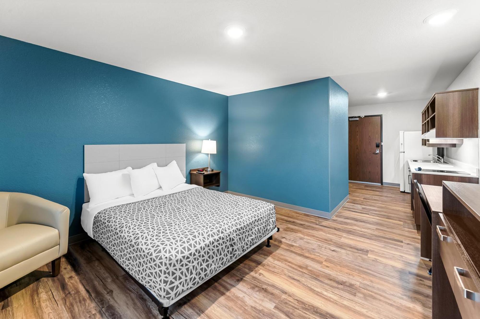 Woodspring Suites Kansas City Airport Bagian luar foto