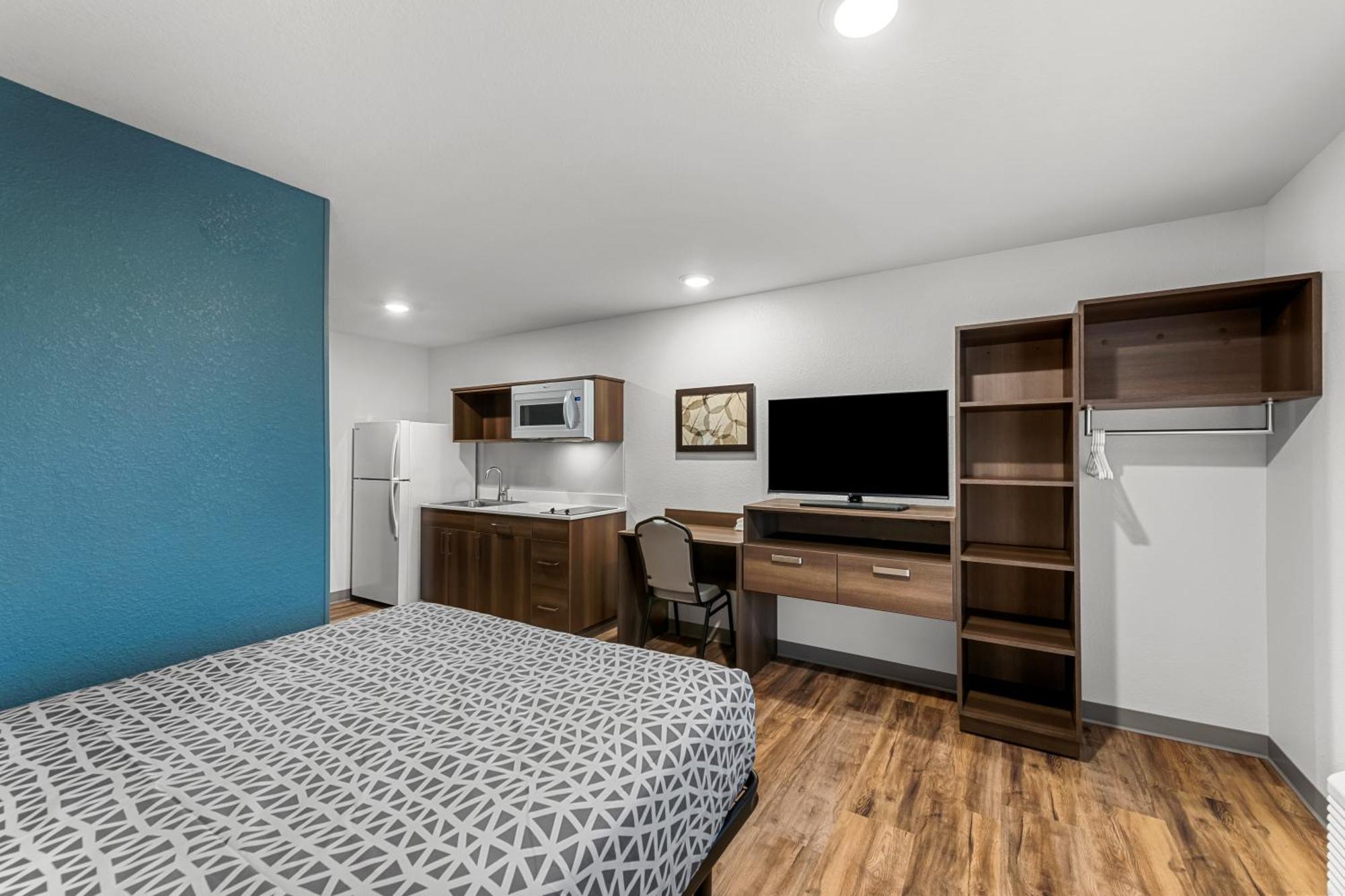 Woodspring Suites Kansas City Airport Bagian luar foto