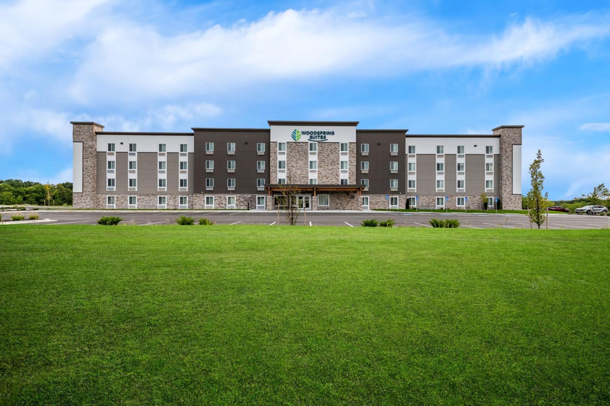 Woodspring Suites Kansas City Airport Bagian luar foto